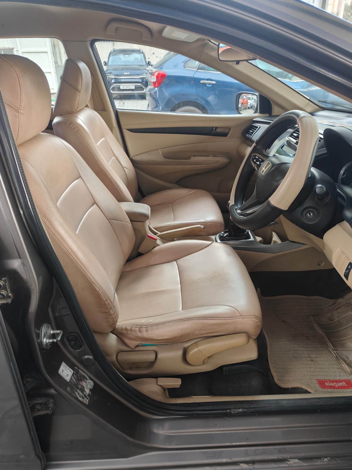 Honda City(2011-2014) 1.5 V Mt Inspire